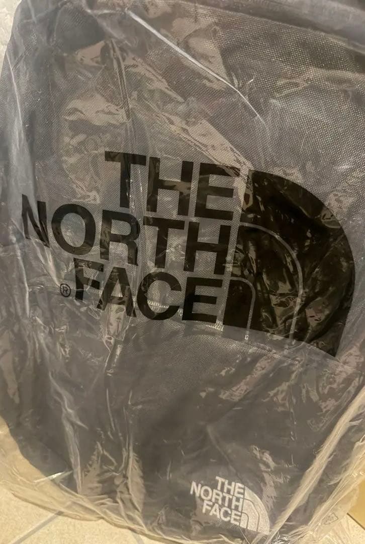 【未使用タグ付き】シャトルデイバック　リュック ２４L