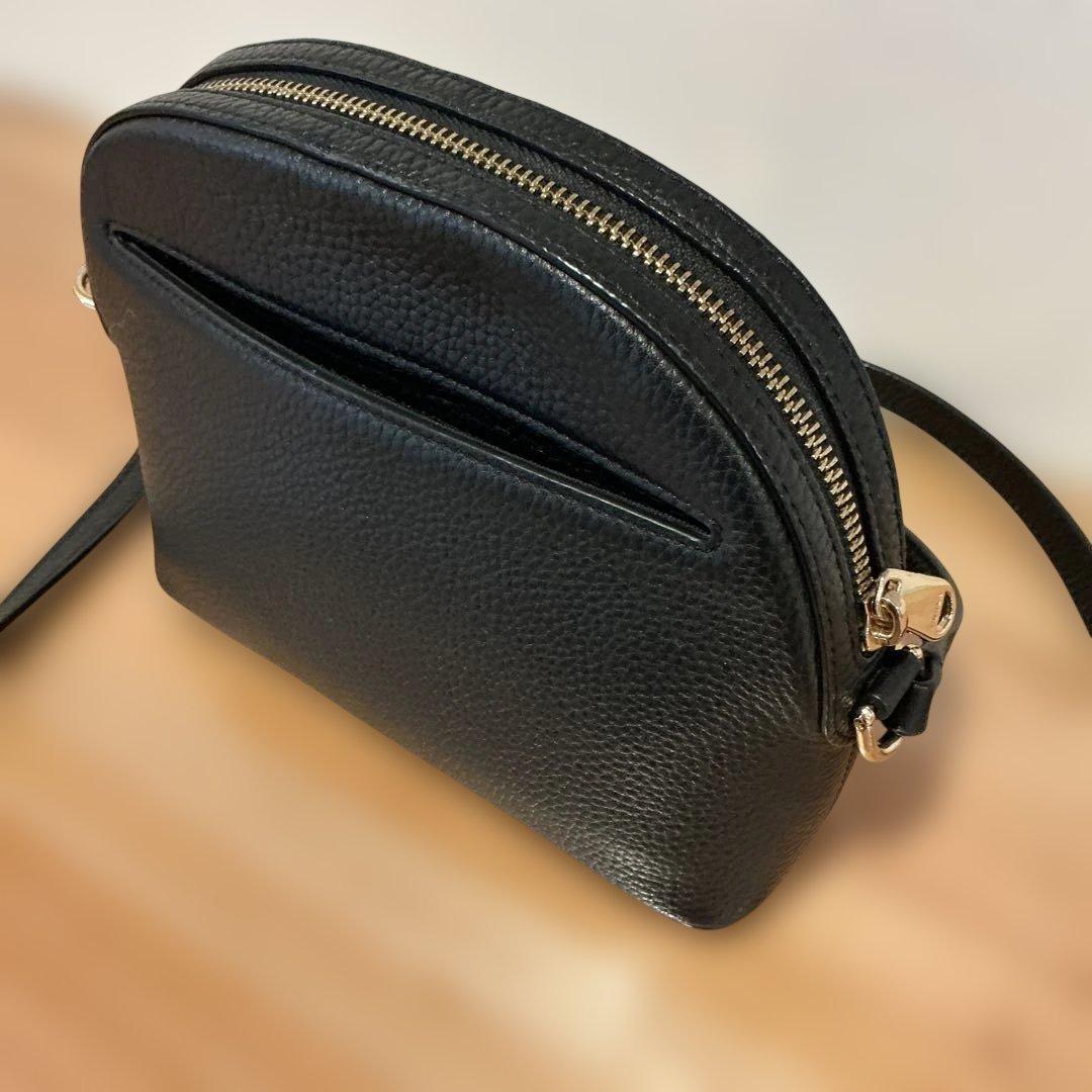 フルラ　ショルダーバック　ブラック