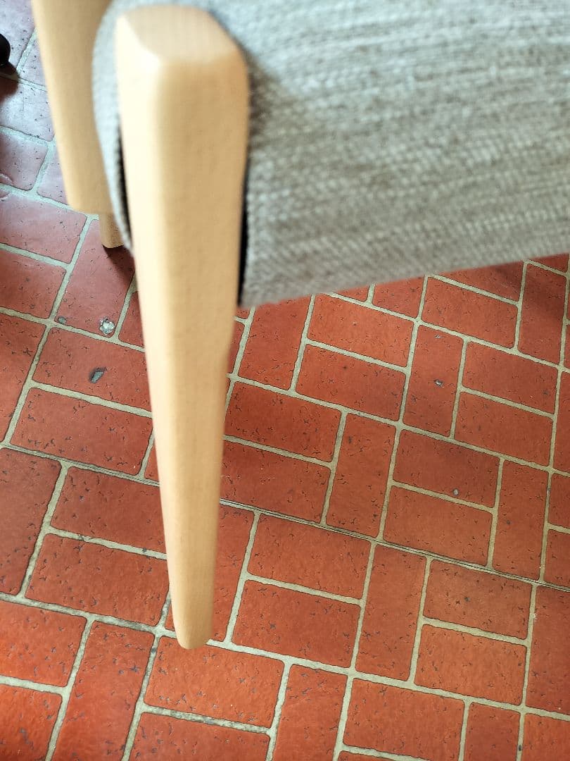 美品 ニトリ 天然木製 Dコタツチェア プライウッド アームチェア 布張り