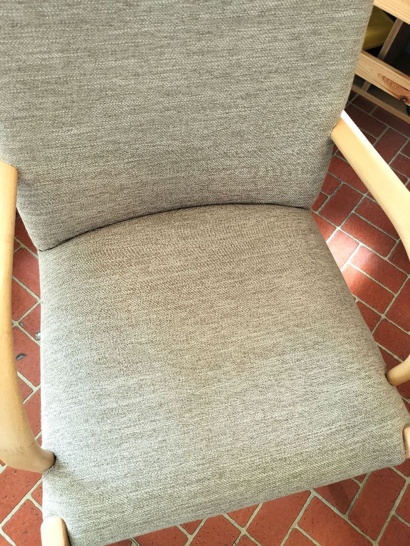 美品 ニトリ 天然木製 Dコタツチェア プライウッド アームチェア 布張り