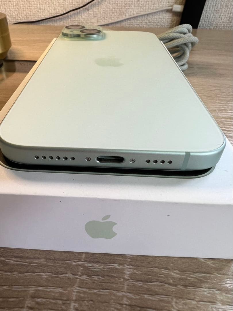 【美品】iPhone15Plus 128GB CASETiFY・Anker付