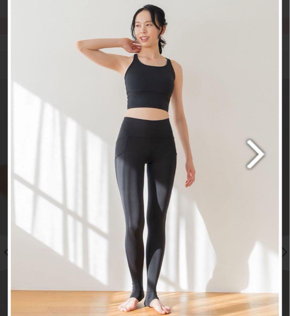 SUKALA ブラック ヨガブラトップ Sサイズ