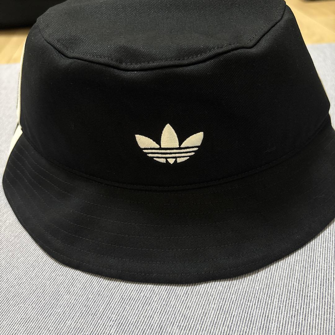 <日本未発売>oasis アディダス バケットハット 希少ブラックM/Lサイズ