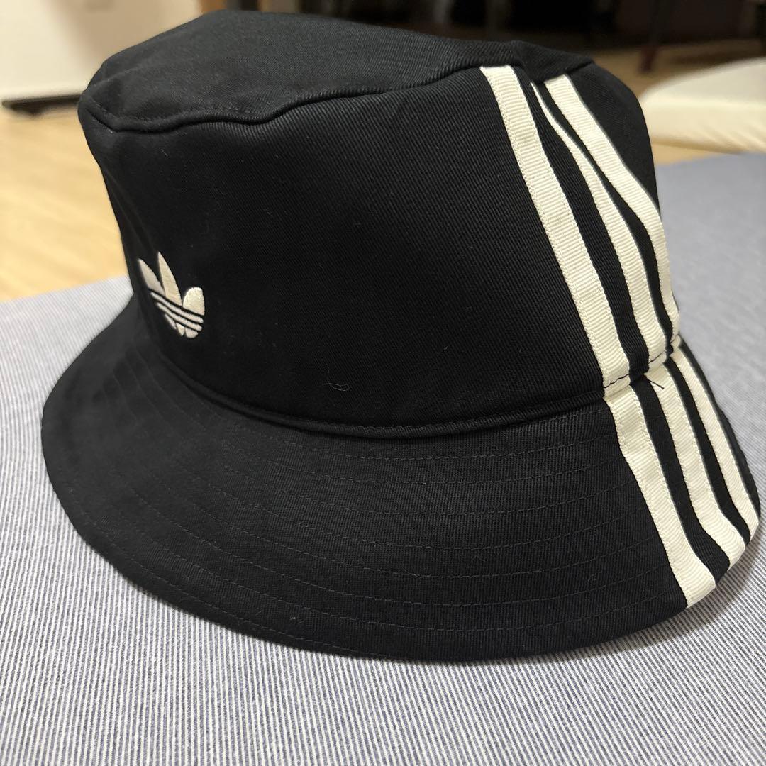<日本未発売>oasis アディダス バケットハット 希少ブラックM/Lサイズ