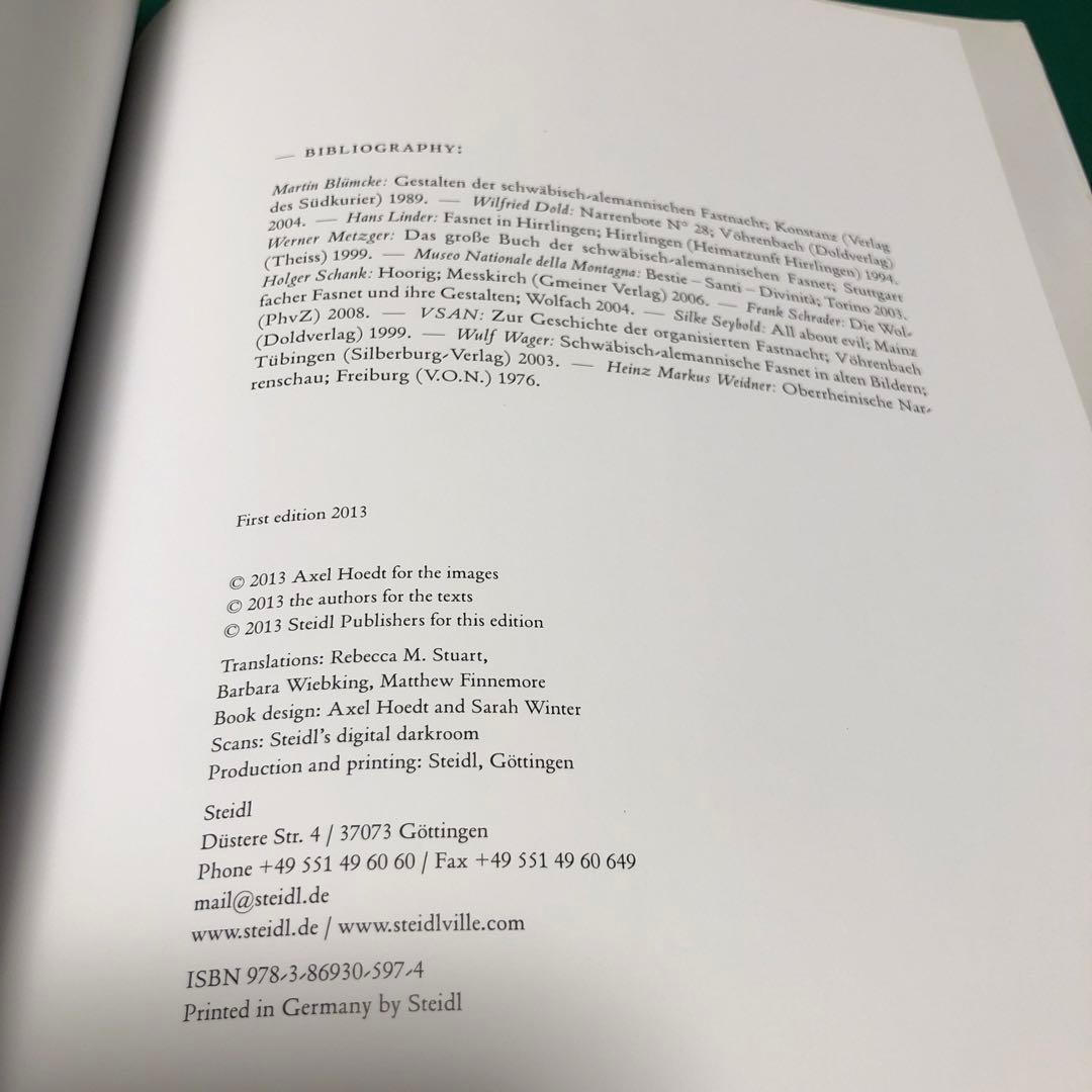 アート・デザイン・音楽 ONCE A YEAR by Axel Hoedt