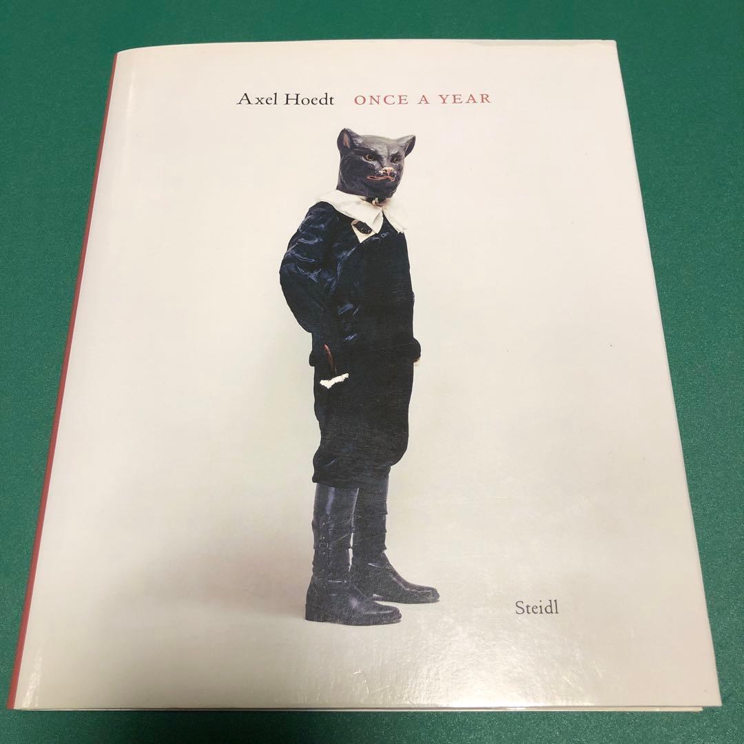 アート・デザイン・音楽 ONCE A YEAR by Axel Hoedt