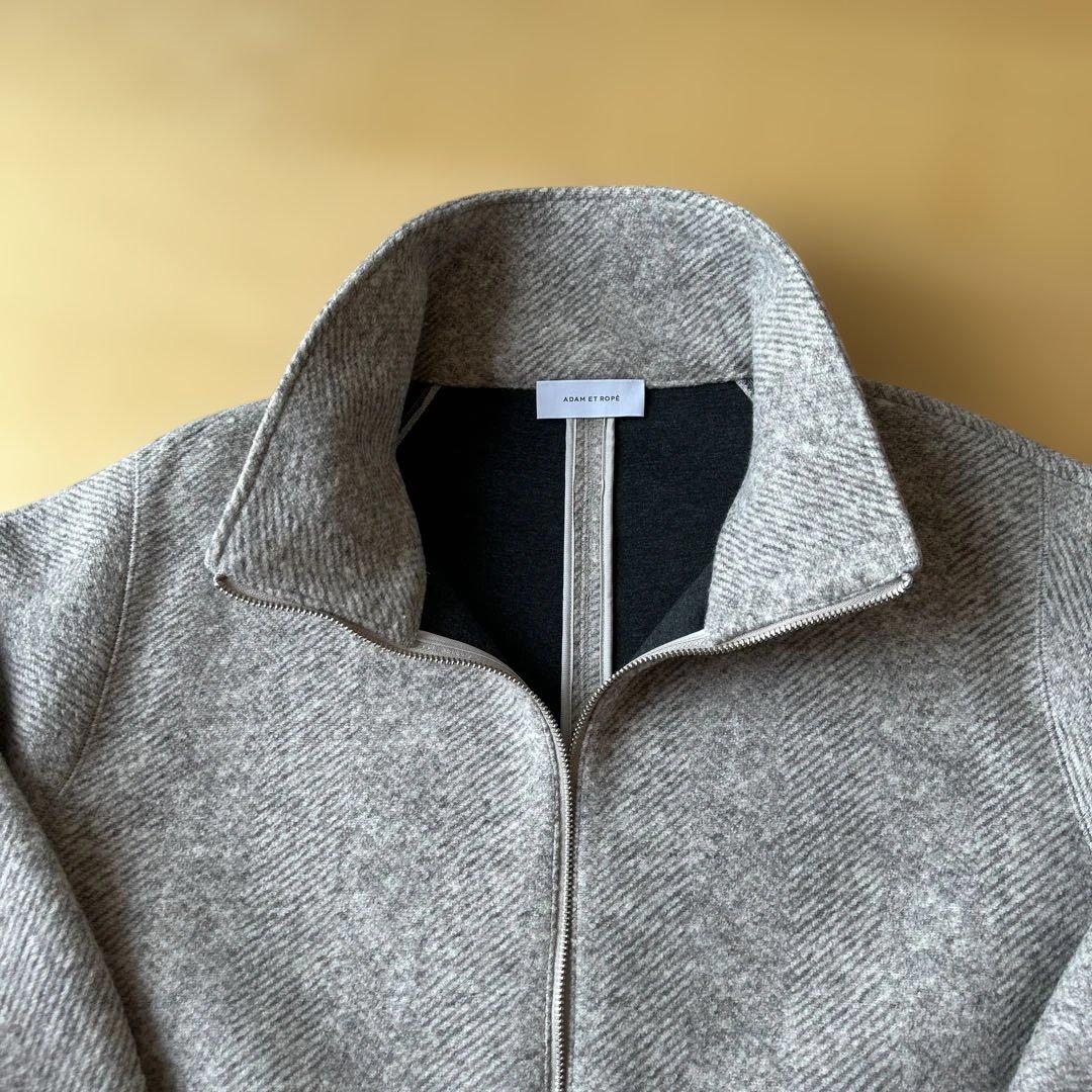 アダムエロペ　ハイネックブルゾン　グレージュ　サイズフリー