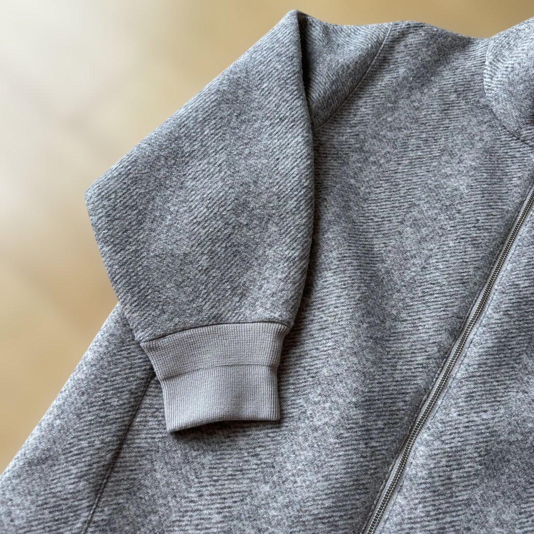 アダムエロペ　ハイネックブルゾン　グレージュ　サイズフリー