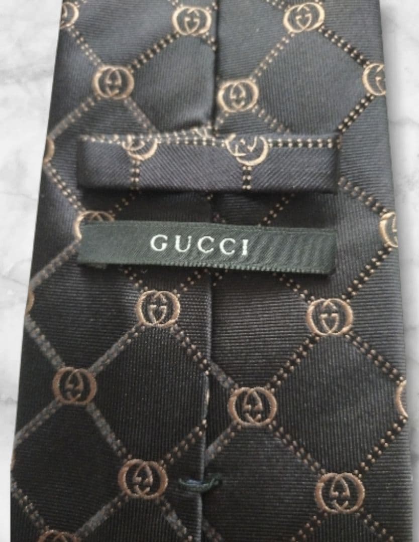 【美品】Gucci ブラック ネクタイ ロゴパターン
