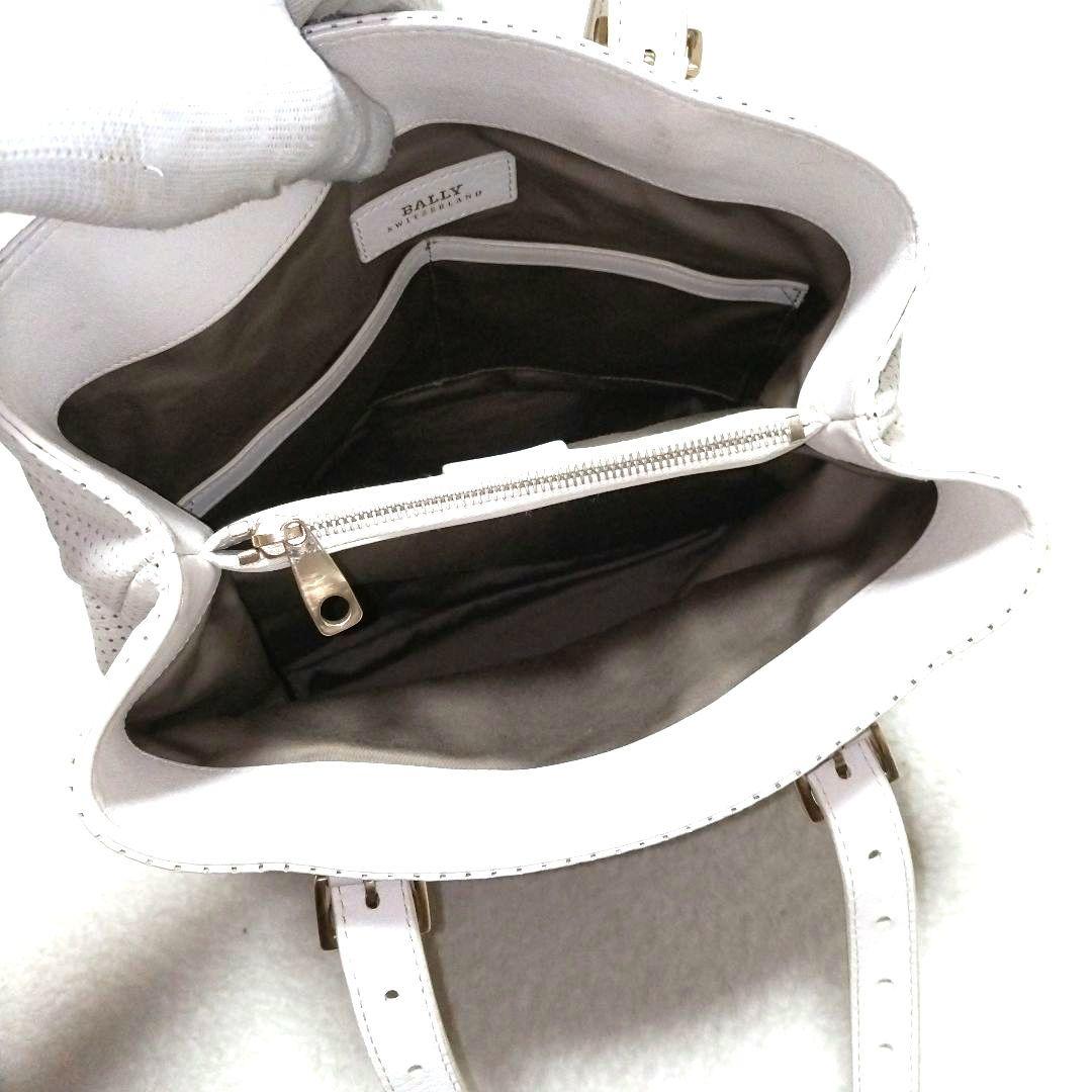 【美品】BALLY ストライプ ゴールド金具 パンチングレザー トートバッグ