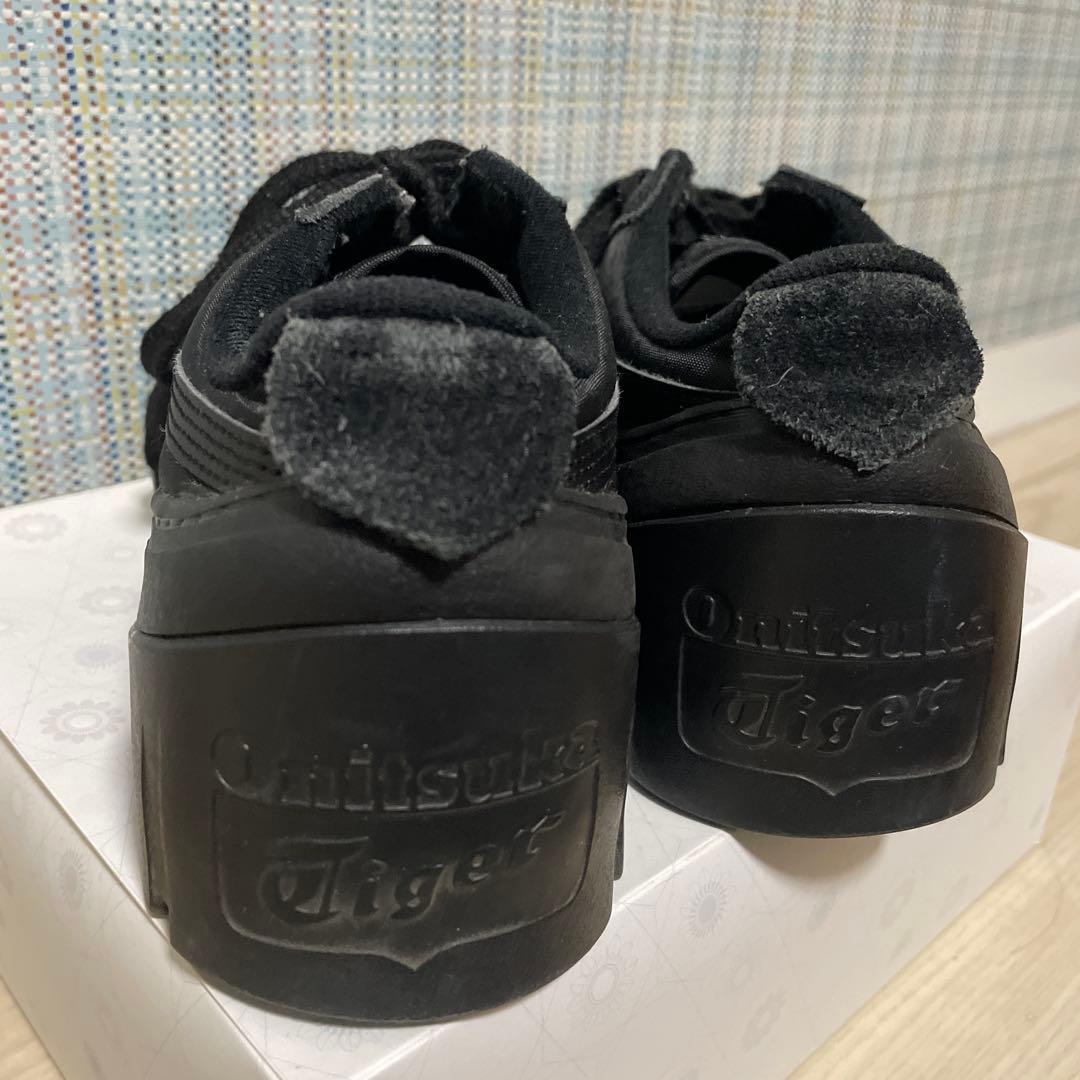 あ*ま様 Onitsuka Tiger ブラック デレゲーション チャンク