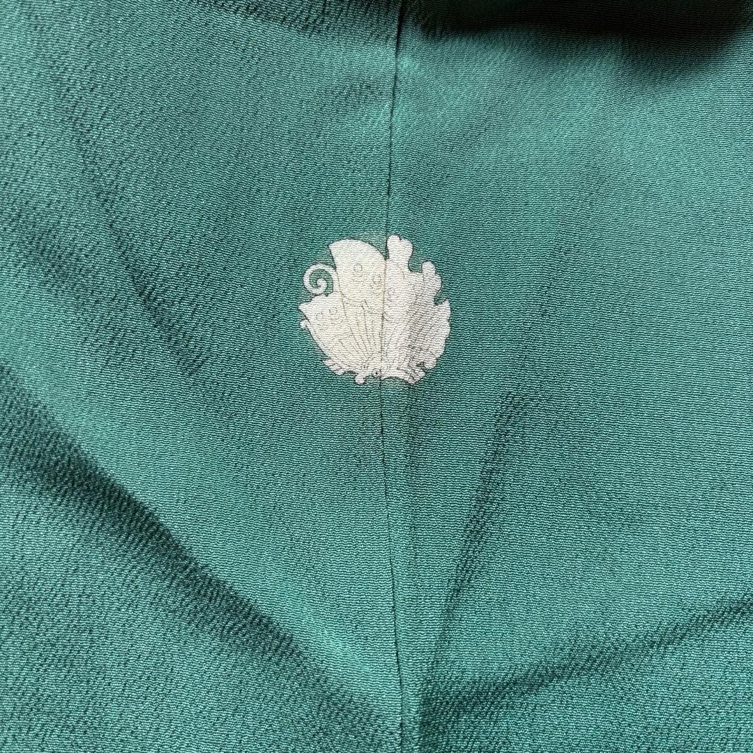 アンティーク裾模様色留袖　孔雀に梅着物正絹着用