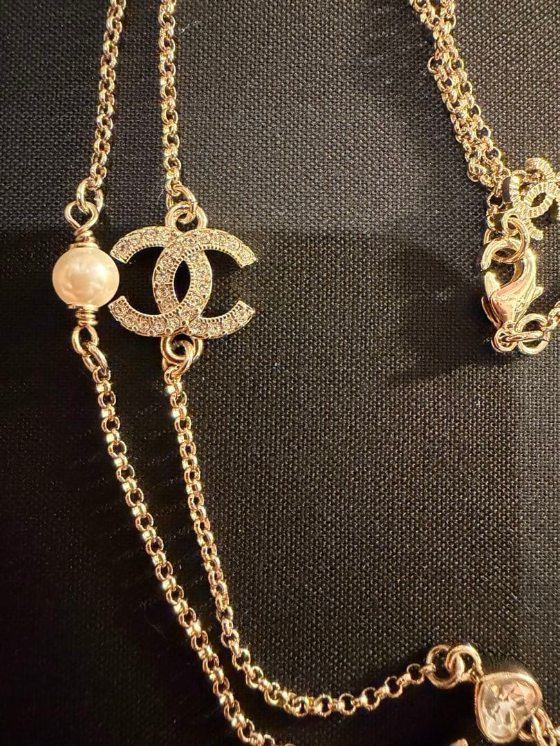 特別お値下げ　CHANEL 25/26 秋冬プレハートゴールドロング ネックレス
