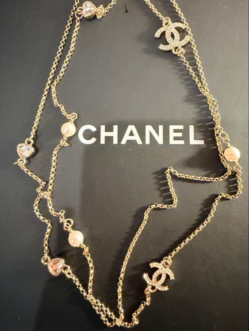 特別お値下げ　CHANEL 25/26 秋冬プレハートゴールドロング ネックレス