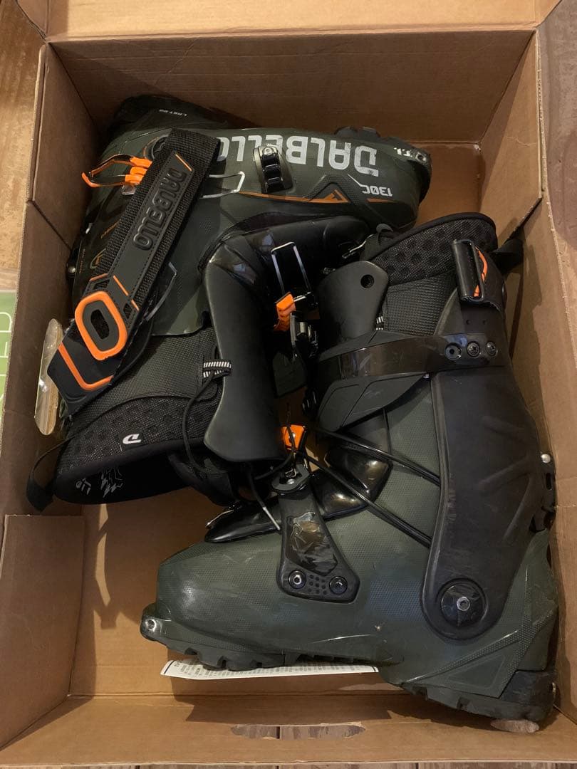 DALBELLO ダルベロ Lupo 130C スキーブーツ 26.5