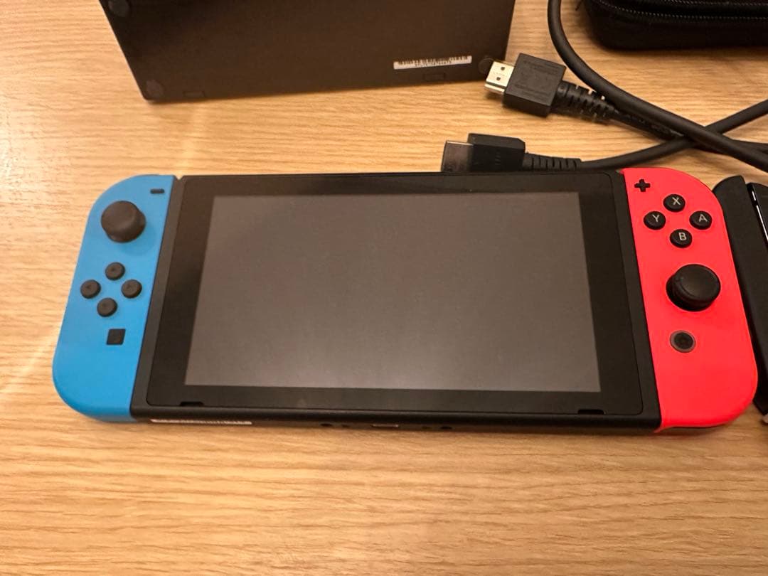 【2018年製】　美品　Nintendo Switch 任天堂　スイッチ