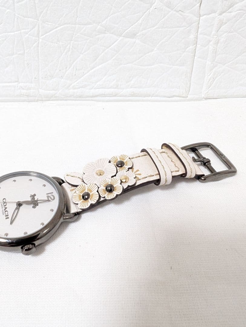 美品　COACH　腕時計　クォーツ　レディース　レザー　花柄　稼働中