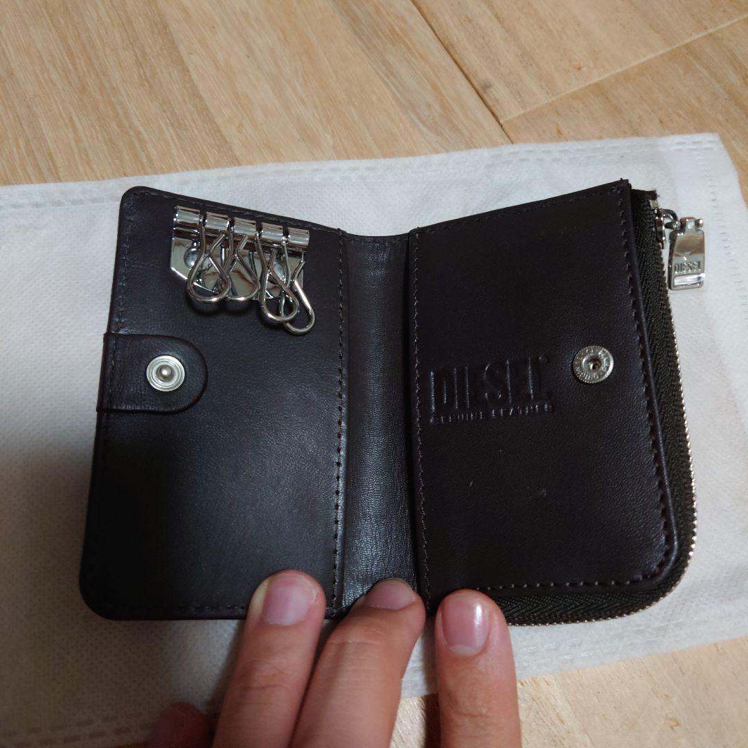 新品未使用DIESELダークブラウン キーケース P0685 X09016