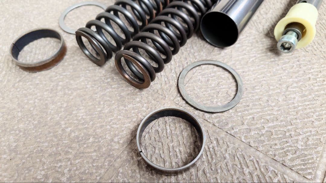 ★ヤマハ V-MAX1200 1998年 純正フロントフォークインナーパーツ