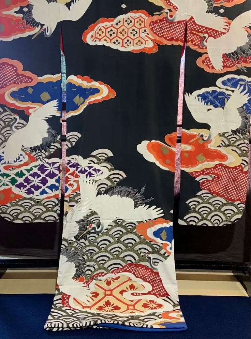 アンティークヴィンテージ振袖 鶴と雲　青海波文様リメイク