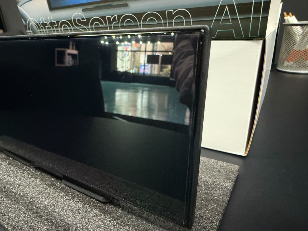 Ottocast Ottoscreen AI ポータブルディスプレイ　カーナビ