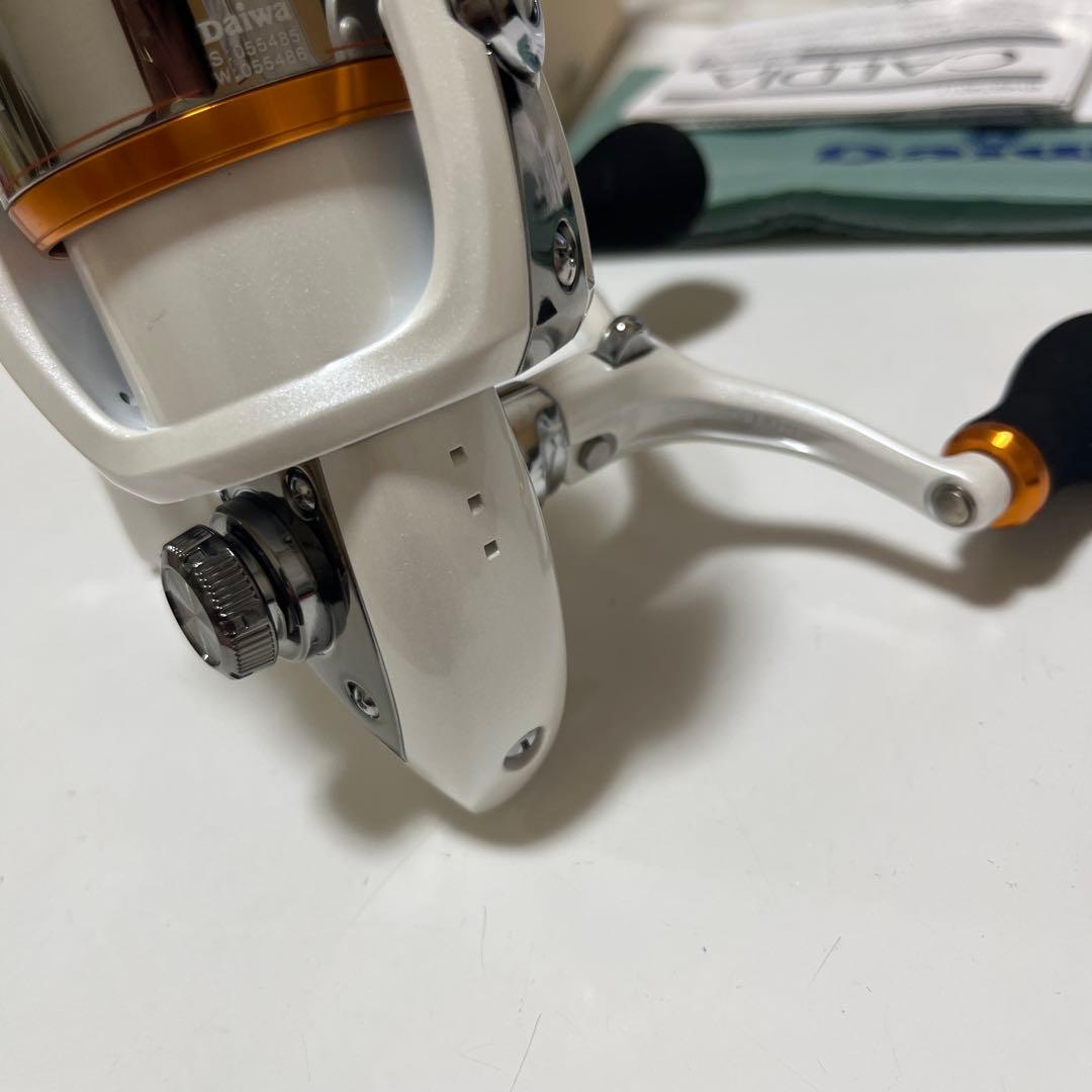 未使用品　DAIWA 09カルディア2506W ダブルハンドル ダイワ