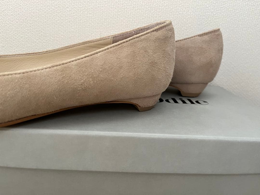 【超美品】Odette e Odile ベージュ スエード パンプス