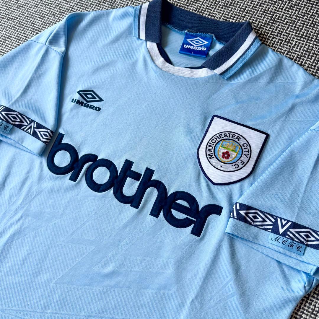 【ノエル・ギャラガー着用モデル】マンチェスターシティ ９３／９５（H）UMBRO