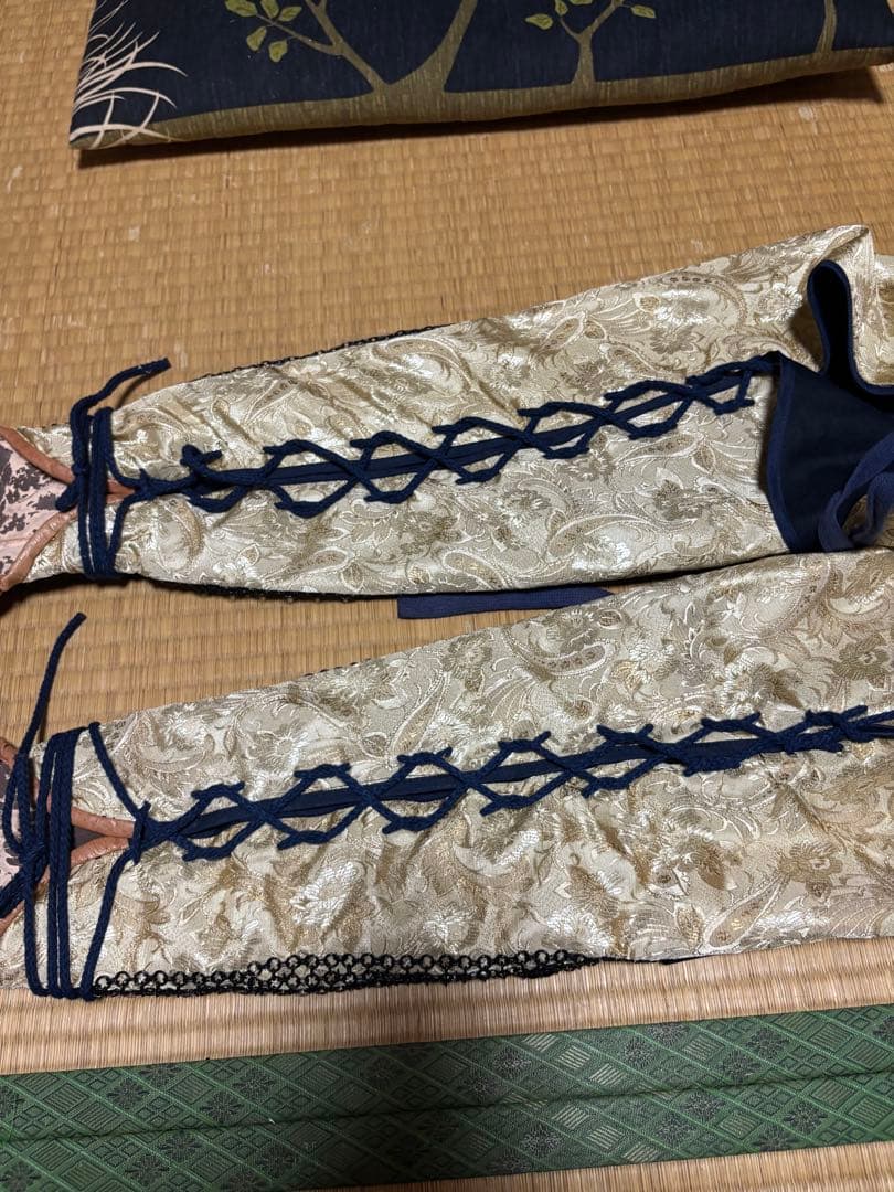 等身大甲冑　籠手　現代甲冑