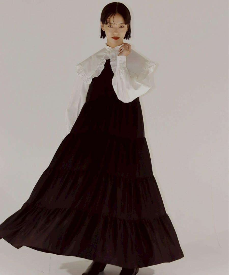 PERNA ノースリーブティアードロングワンピース