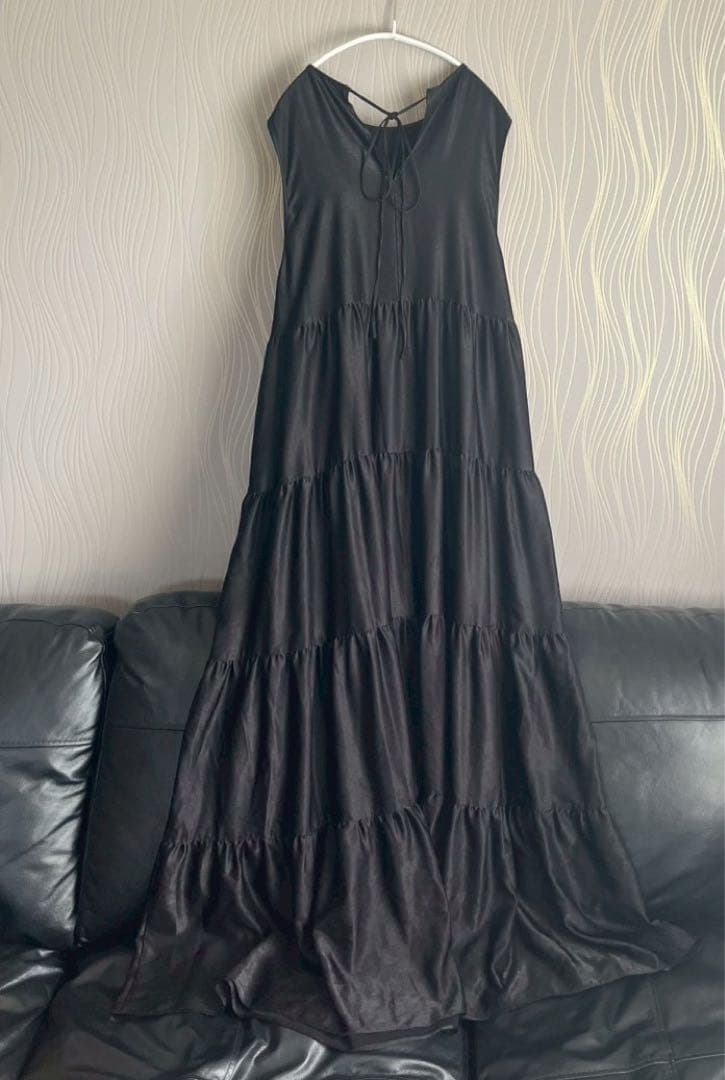 PERNA ノースリーブティアードロングワンピース