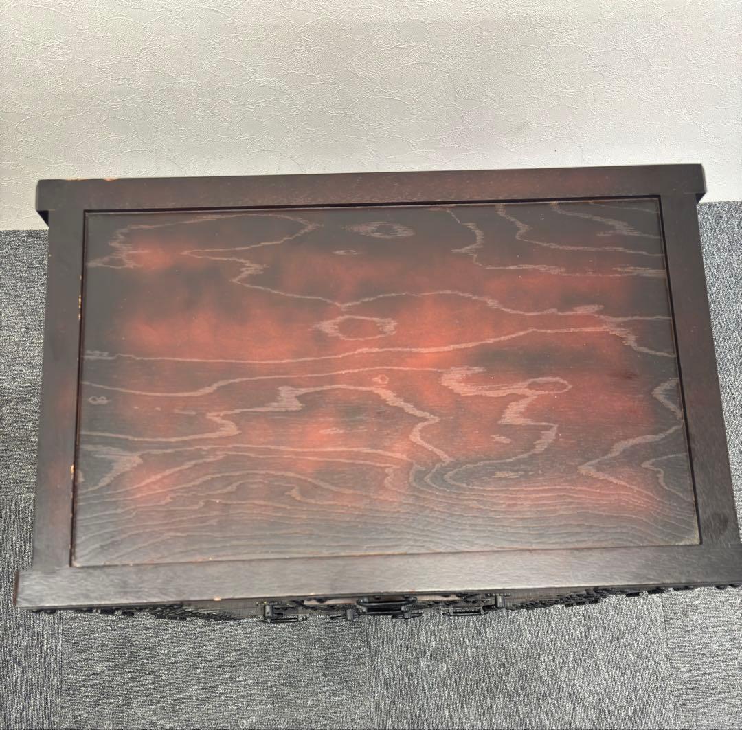 時代かまくら カラクリ箪笥 鎌倉彫 伝統的な日本の木製タンス