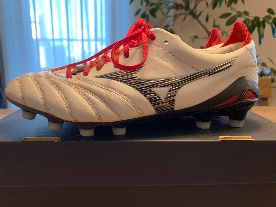 Mizuno Morelia Neo サッカーシューズ 24.0