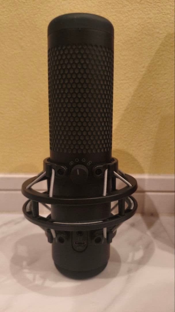 ★MIA36　HyperX QuadCast S USBマイク