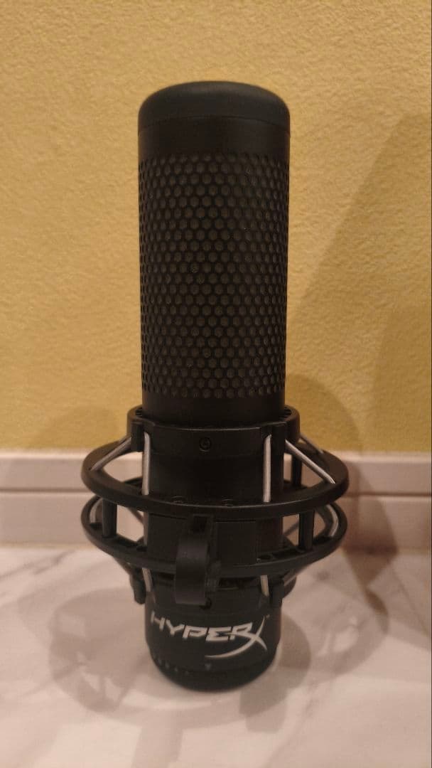 ★MIA36　HyperX QuadCast S USBマイク