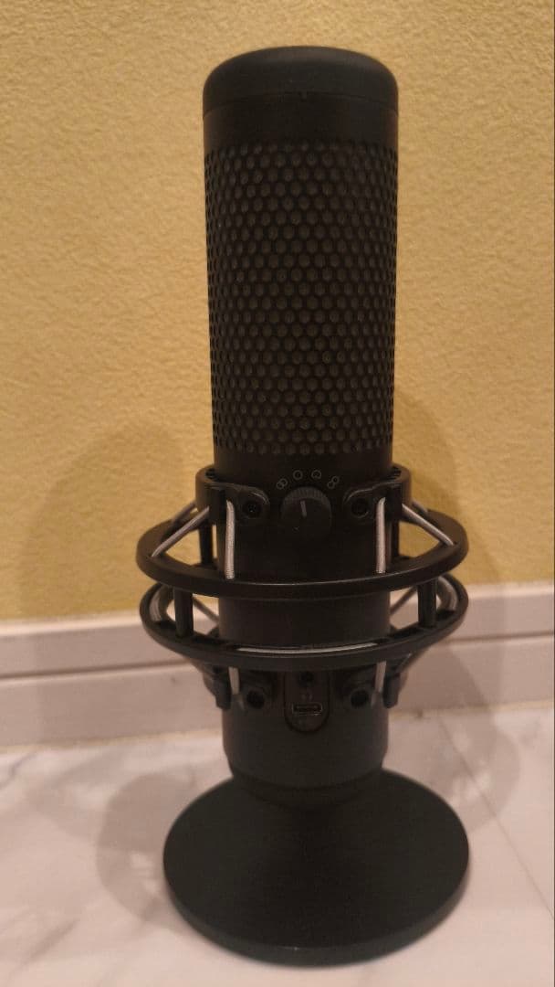 ★MIA36　HyperX QuadCast S USBマイク