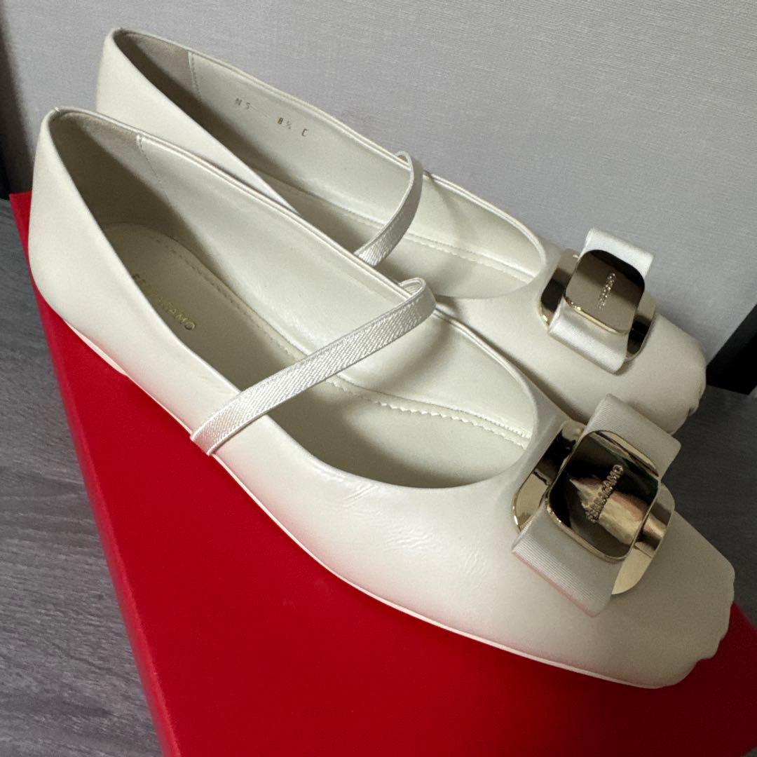 最終　新品　フェラガモ　バレリーナ　シューズ　38ハーフC