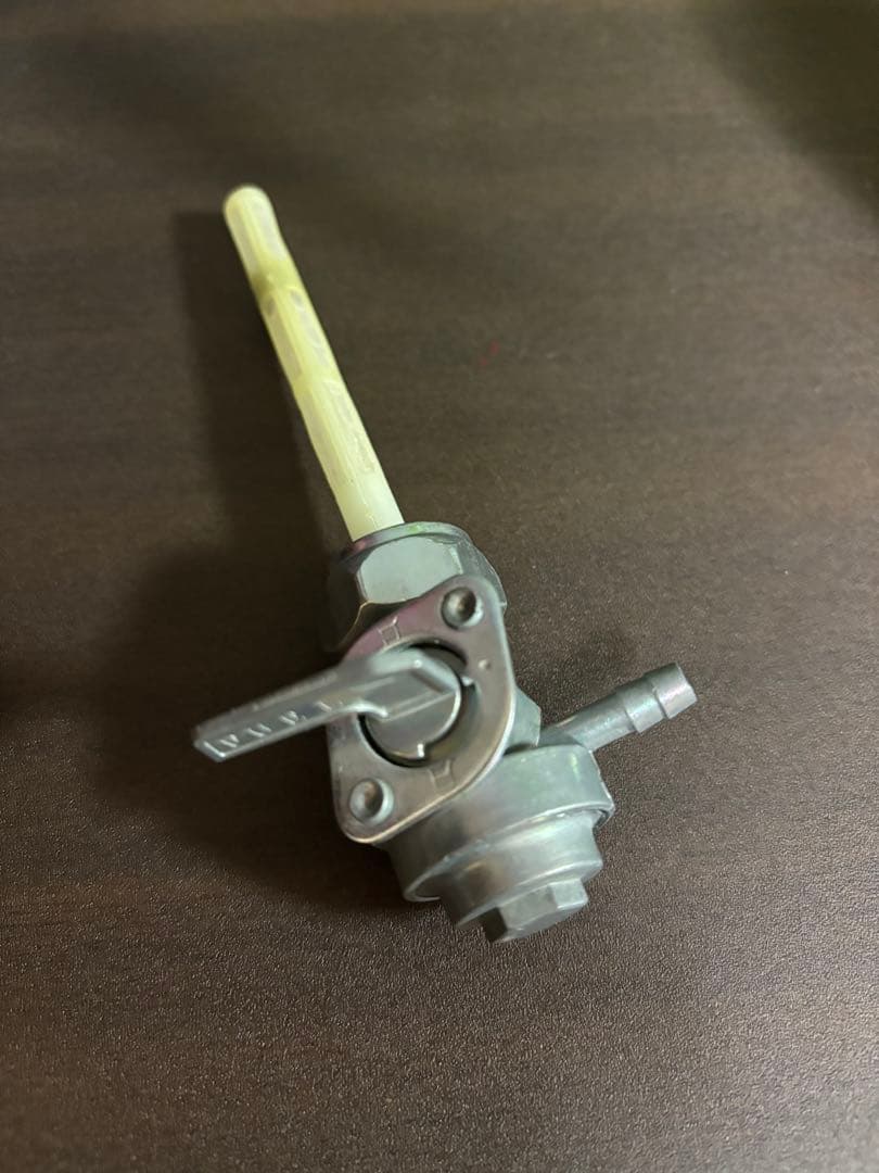 SARU36　バイクタンク 赤 ストライプデザイン　sr400