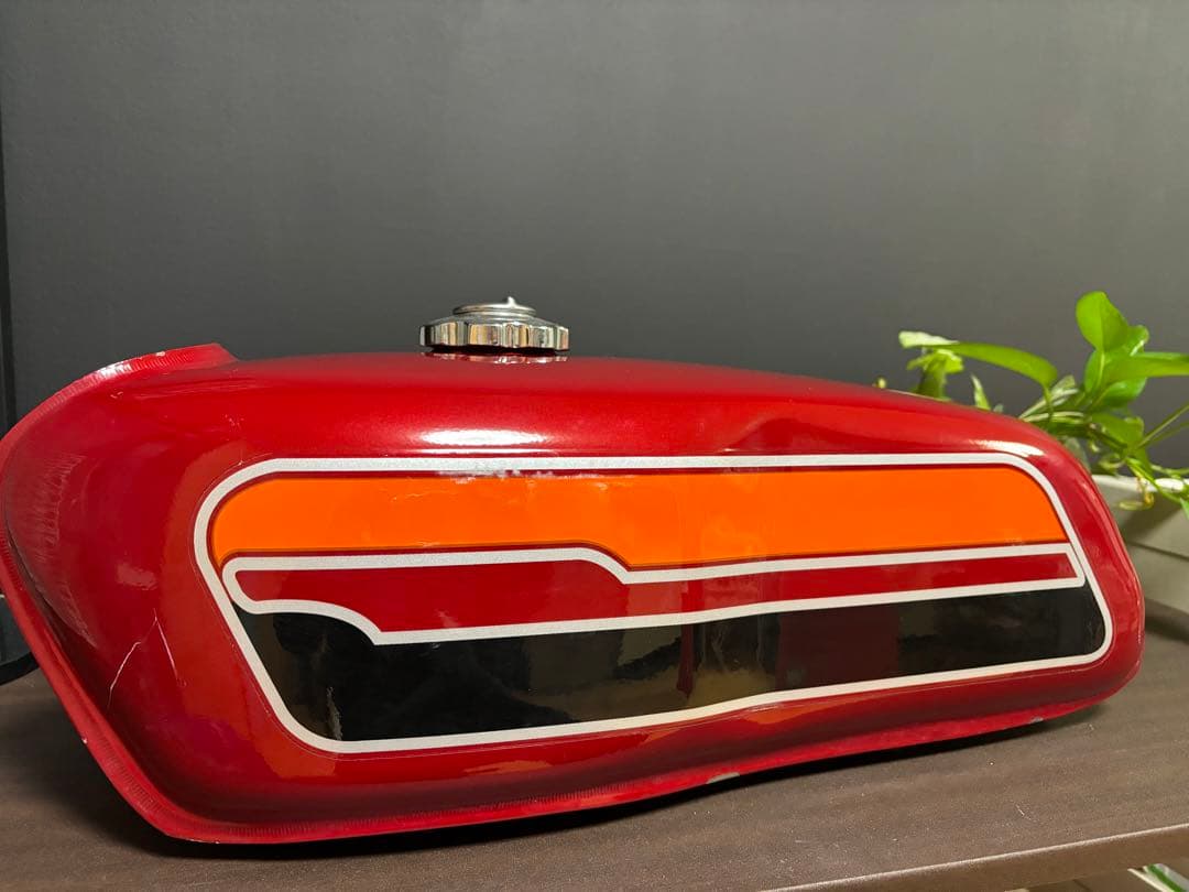 SARU36　バイクタンク 赤 ストライプデザイン　sr400