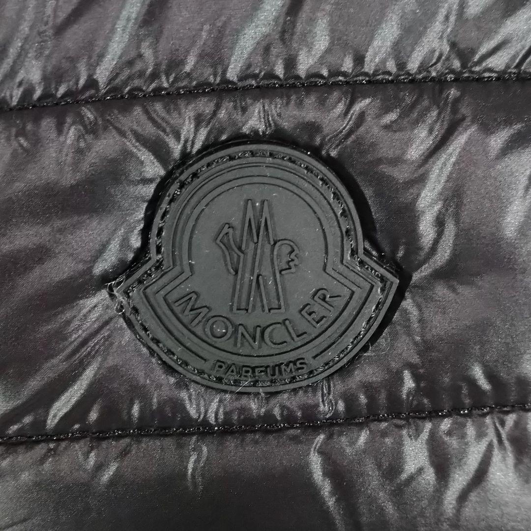 HARRIER様 モンクレール ダウン パルファム ポーチ ショルダー ナイロン