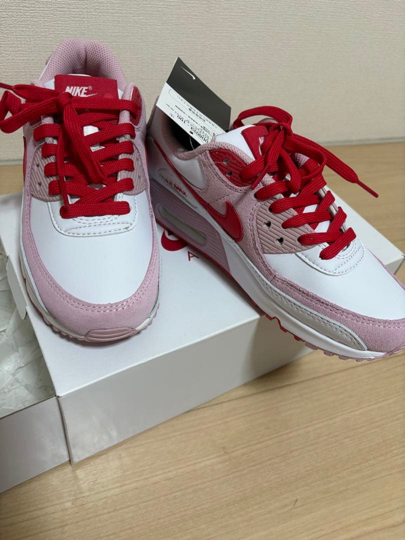 新品未使用NIKE エアマックス90 バレンタインデー　22.5cm