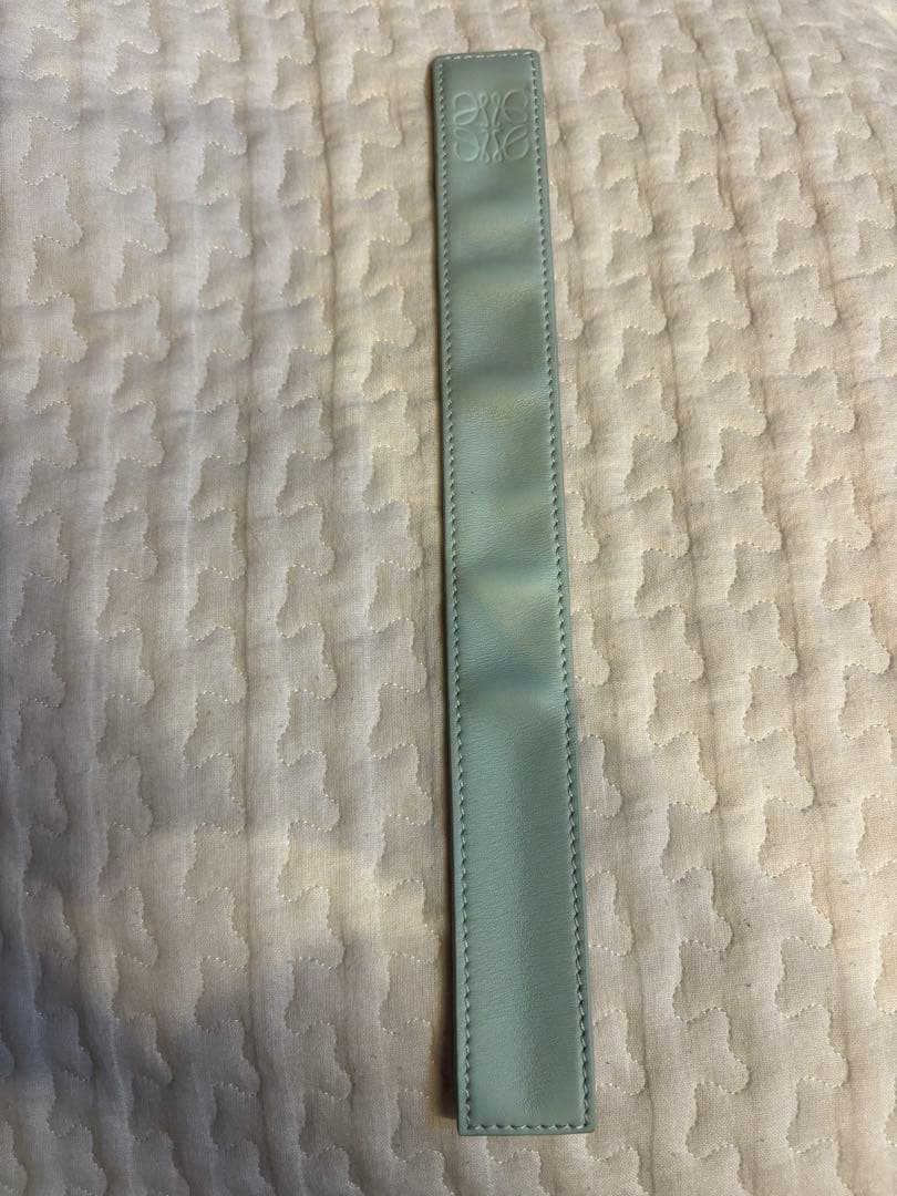 ロエベ　スラップブレスレット