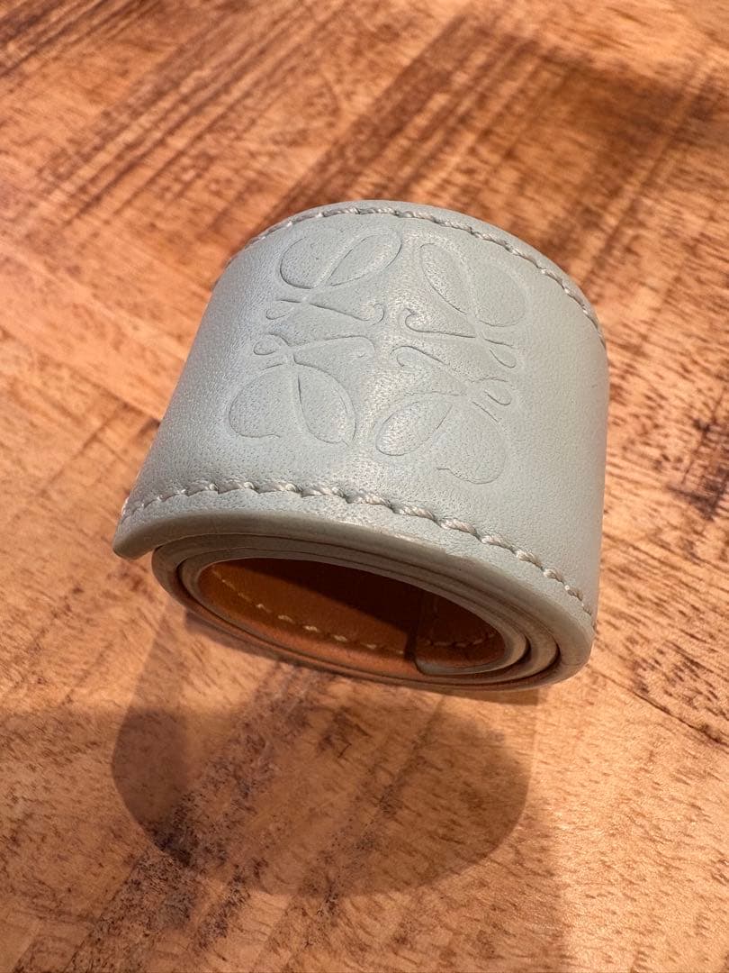 ロエベ　スラップブレスレット