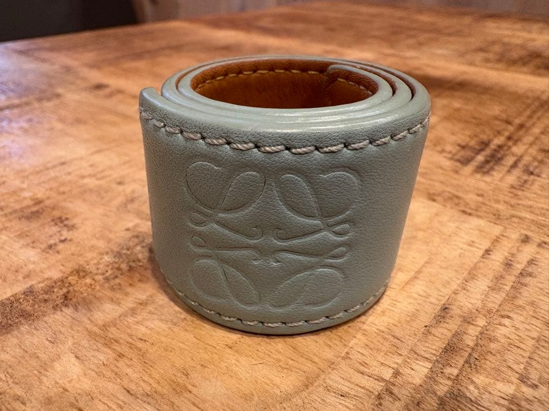 ロエベ　スラップブレスレット