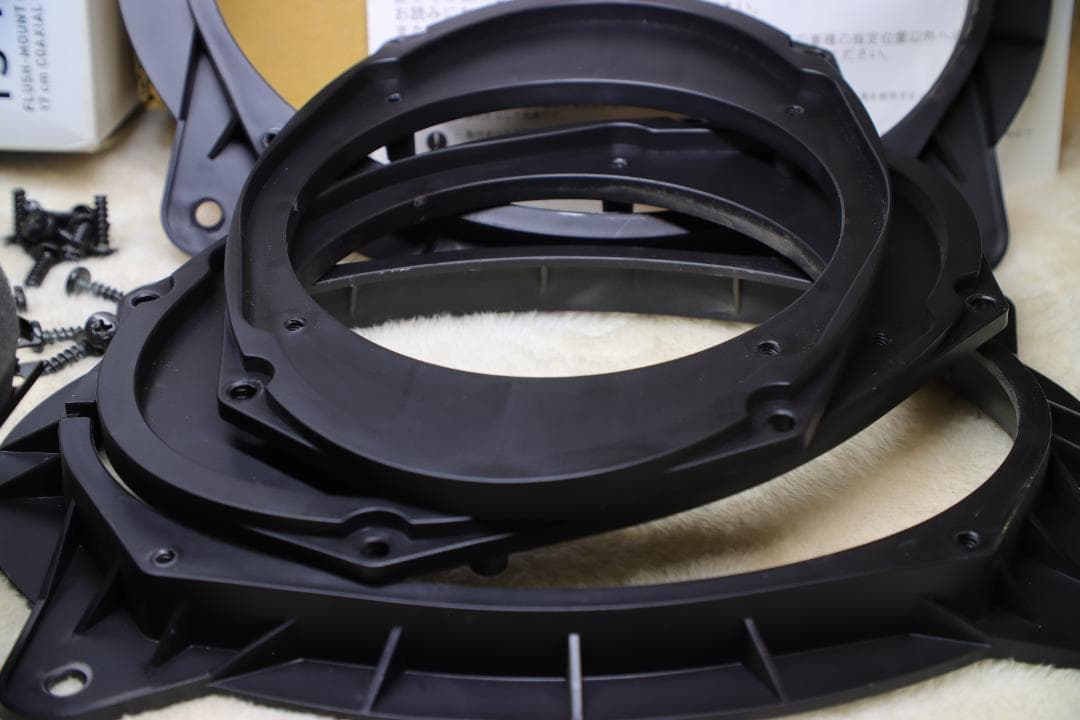 プリウス30専用設計【フロントスピーカーセット】carrozzeria 中古