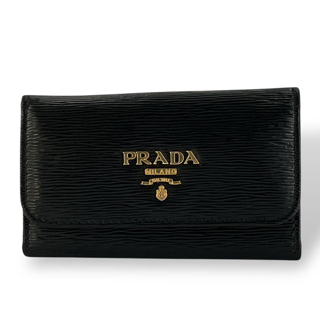 証明書付　良品　プラダ　6連キーケース　ゴールドロゴ　ブラック　レザー　男女兼用