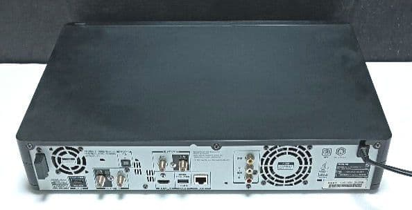 TOSHIBA REGZA DBR-M590ブルーレイレコーダー中古ジャンク品