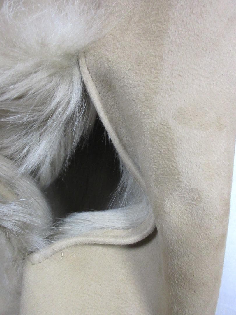 羊革　ムートン　毛皮　リーバーシブル　ポンチョ