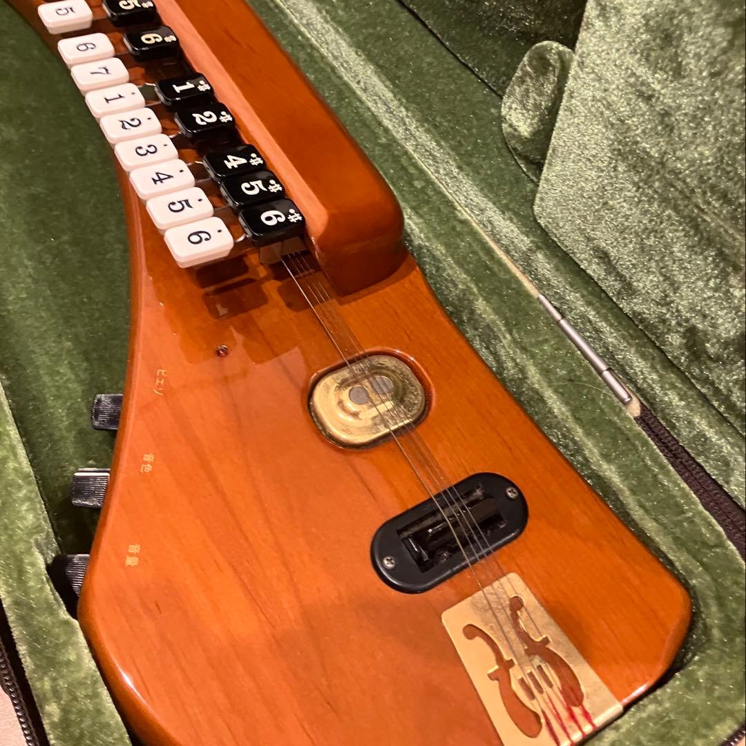 【美品】SUZUKI 電気ソプラノ大正琴 こはくCHK-1 和楽器 スズキ