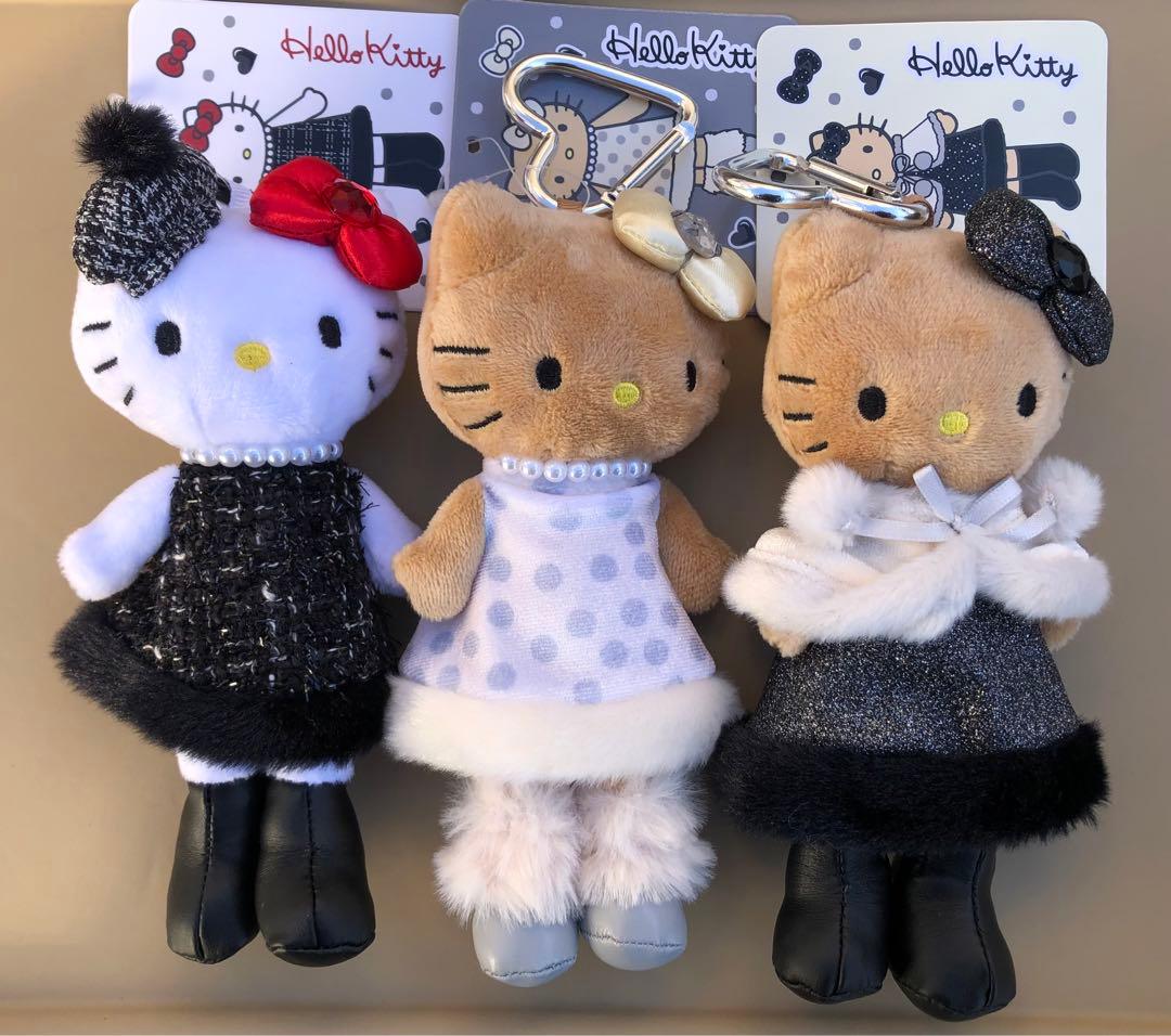 超お買得‼️正規品　新品　タグ付　ハローキティドレススタイルキーホルダー6set❣️